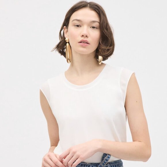 NWOT RW&CO Top with Cap-Sleeve and Crew-Neck in Snow White Color - Picture 1 of 14